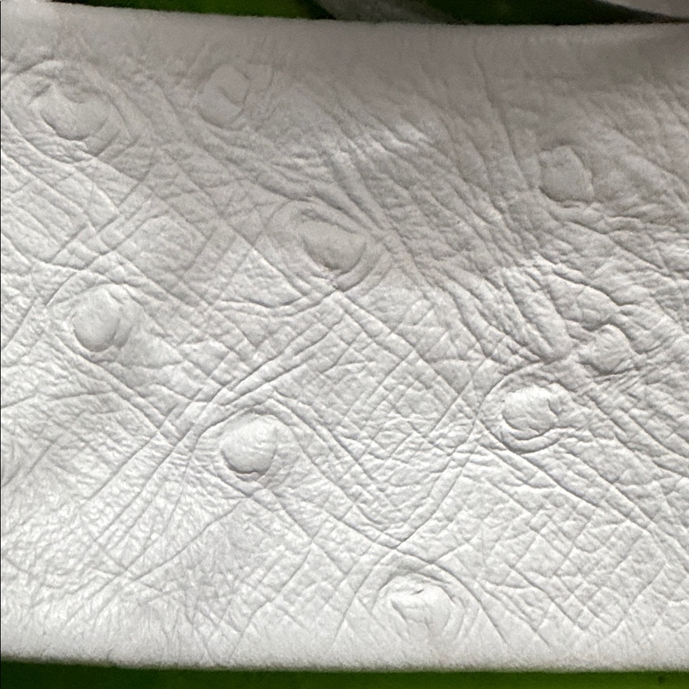Ada White Textured Women's Belt - Picture 3 of 4